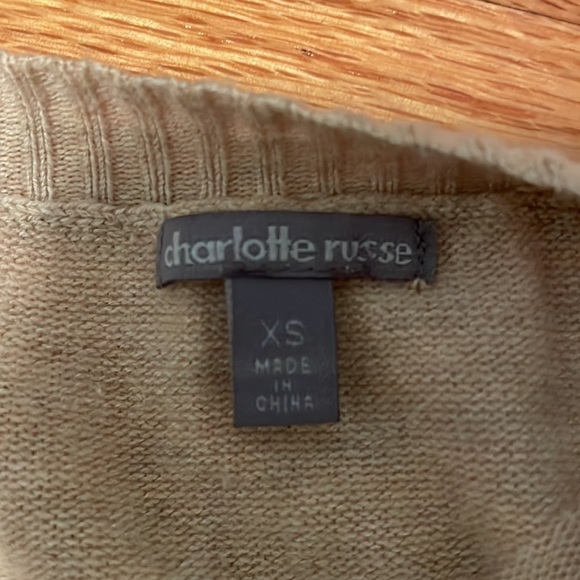 Charlotte Russe cardigan embellished with pearls and tulle - Picture 4 of 4